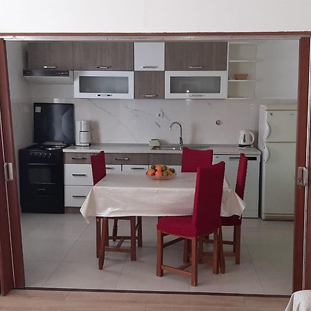 Pisak Holiday Homes Esterno foto