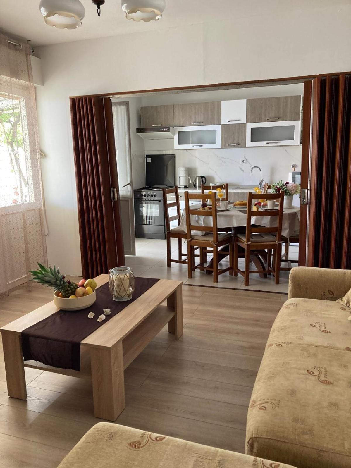 Pisak Holiday Homes Esterno foto